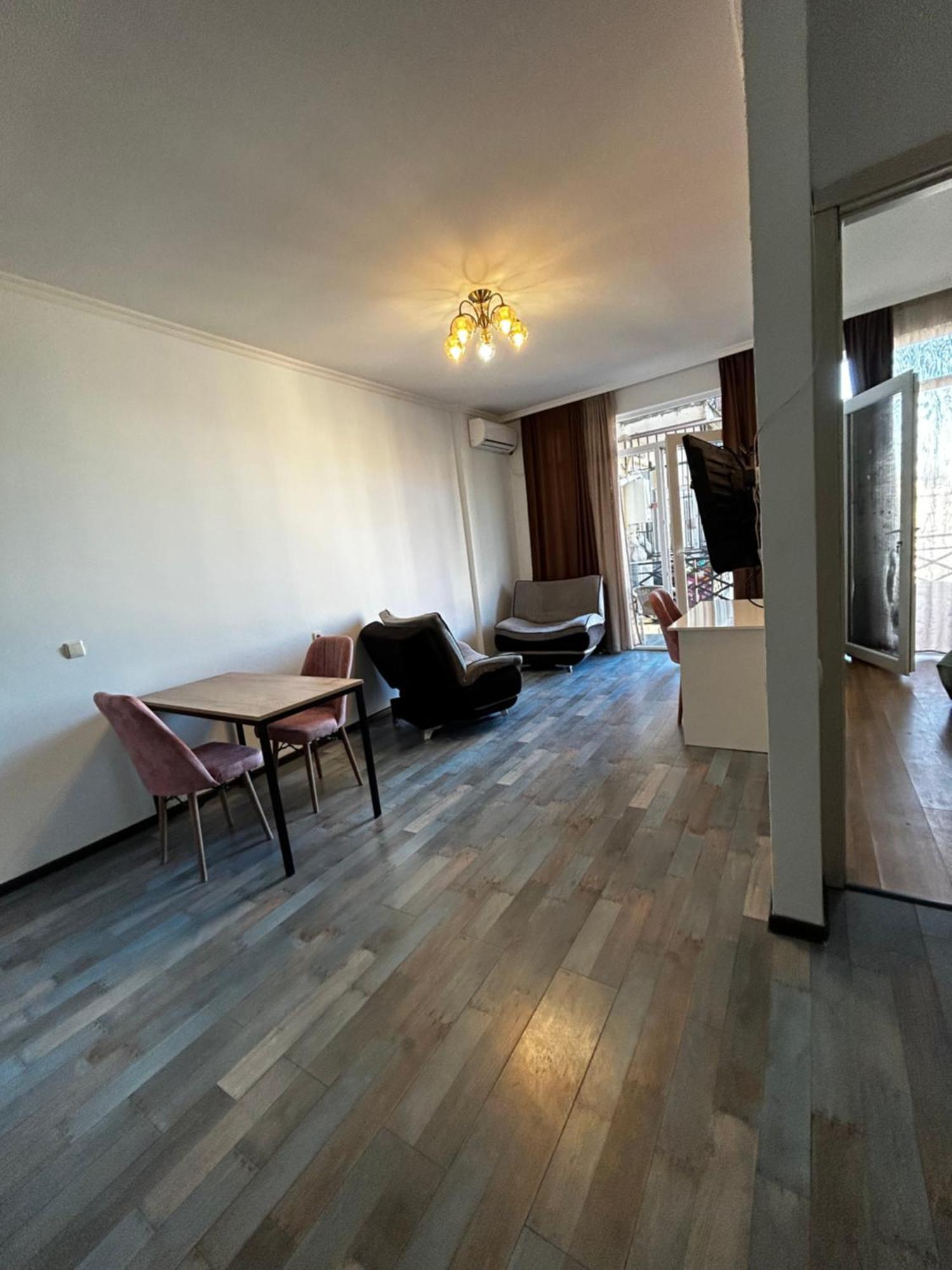 Мой Дом Lejlighed Batumi Eksteriør billede